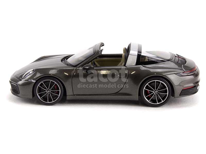 Porsche 911 Targa 4S type 992 Vert Aventurine 1/43 Minichamps WAP0201400L 