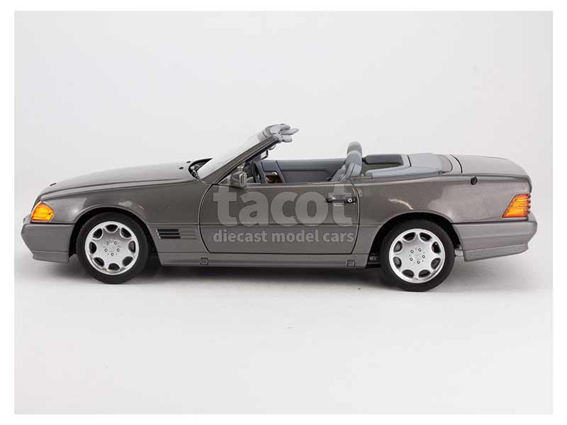 LE1107 REVELL voiture 1/18 1:18 Mercedes Benz 500SL cabriolet silver