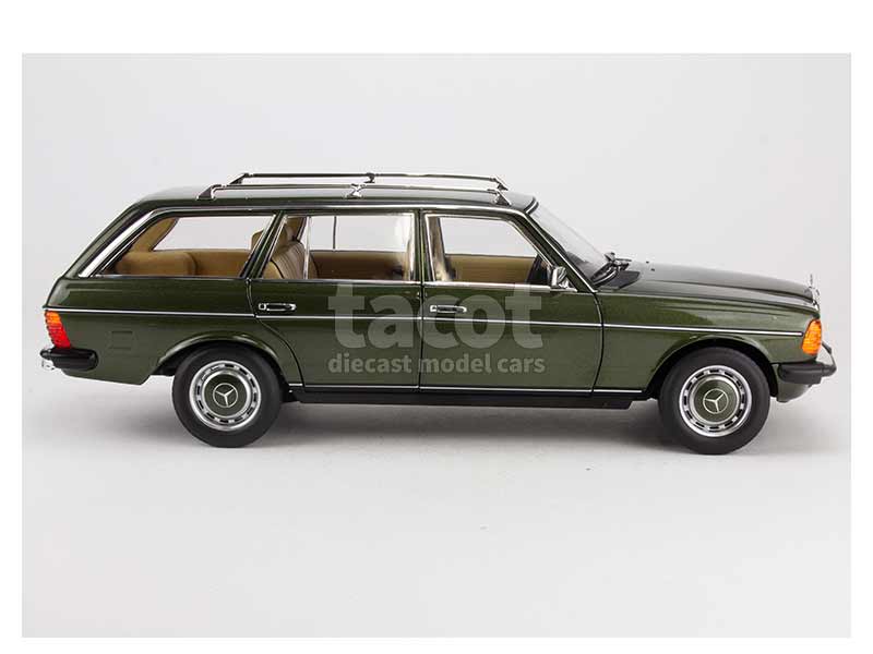 94033 Mercedes 200T/ S123 Break 1982