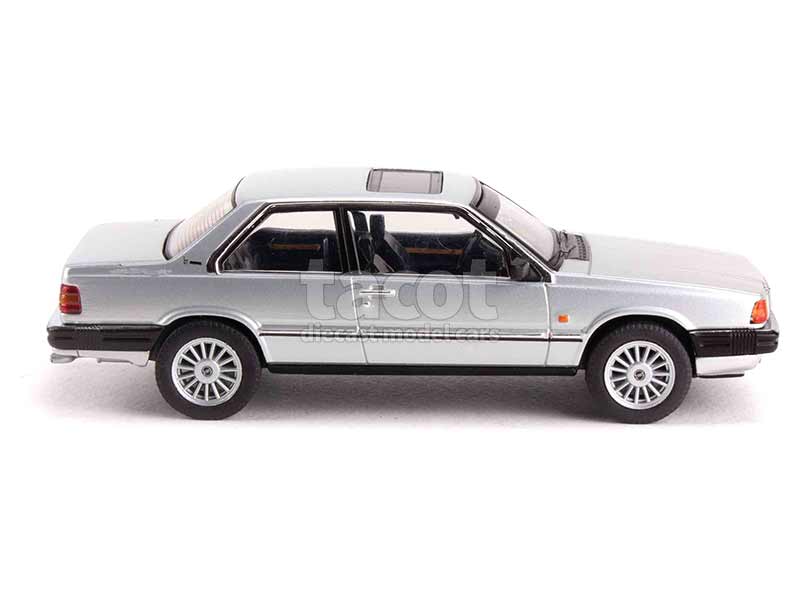 94071 Volvo 780 Bertone 1987