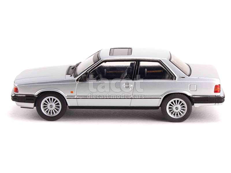 94071 Volvo 780 Bertone 1987