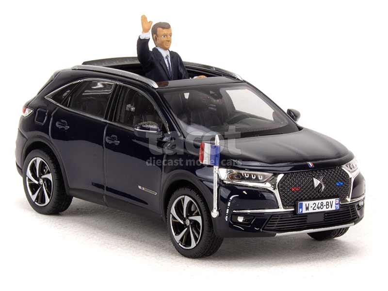 94133 DS DS7 Crossback Présidentielle 2017