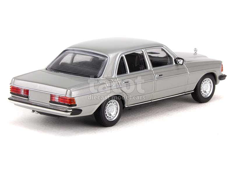 94327 Mercedes 230E/ W123 1982