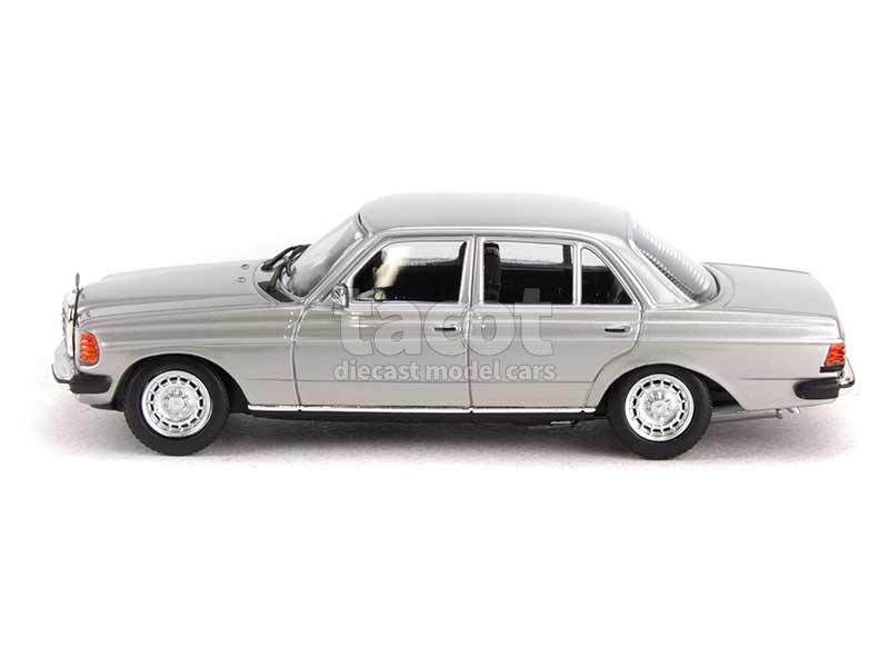 94327 Mercedes 230E/ W123 1982