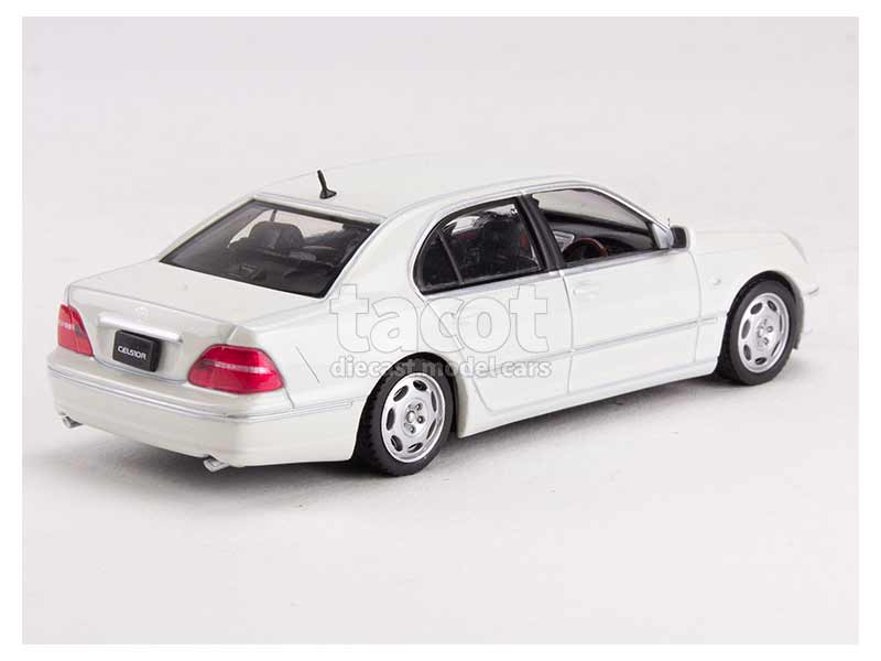 94582 Toyota Celsior 2001