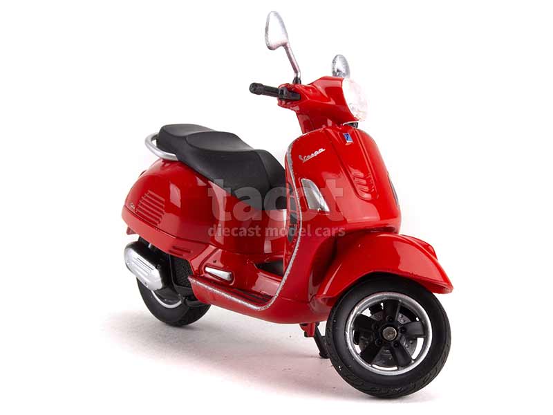 94605 Vespa 125CC GTS 2017