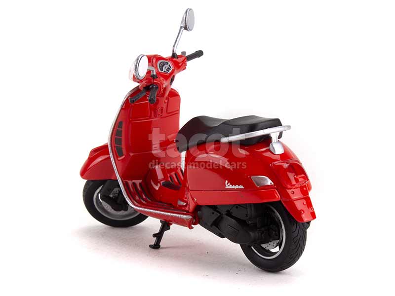 94605 Vespa 125CC GTS 2017