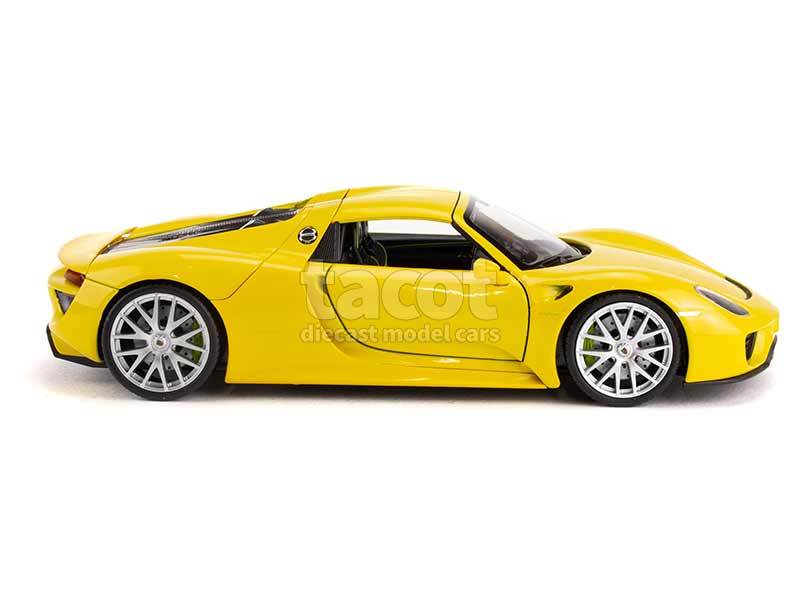 94647 Porsche 918 Spyder 2013