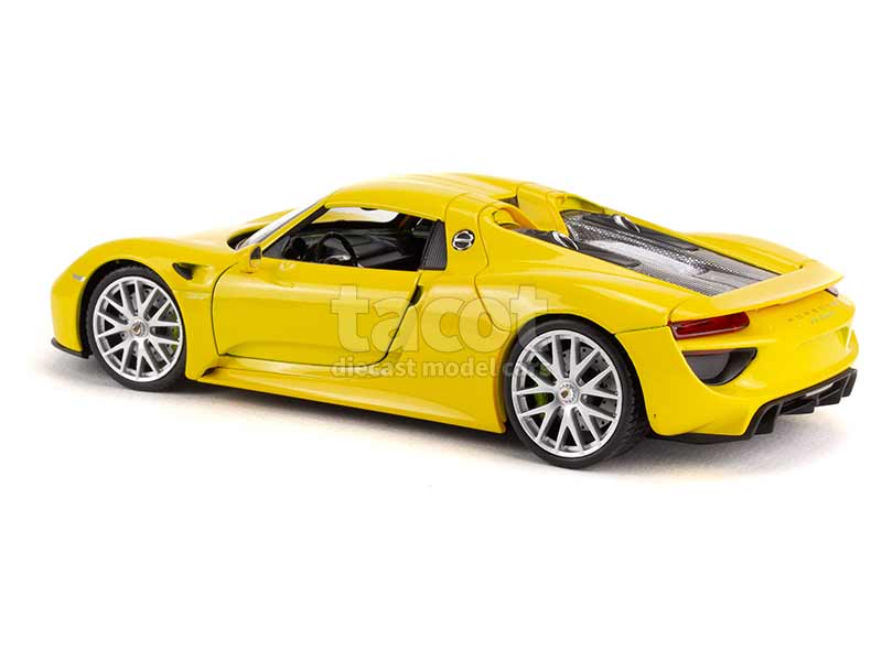94647 Porsche 918 Spyder 2013