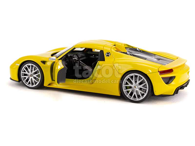 94647 Porsche 918 Spyder 2013