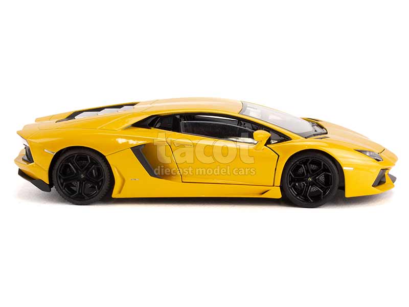 94649 Lamborghini Aventador LP 720-4 2013