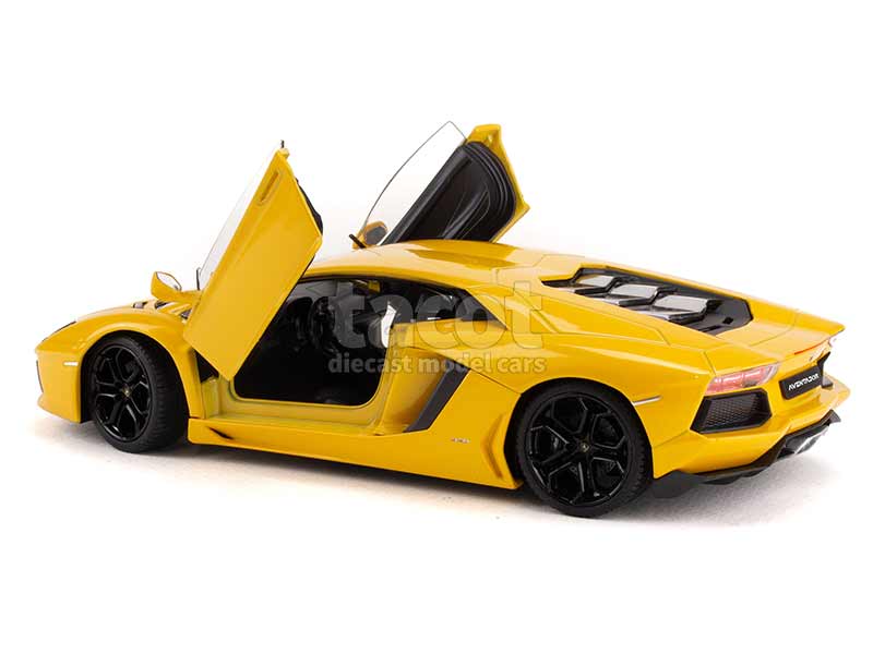 94649 Lamborghini Aventador LP 720-4 2013