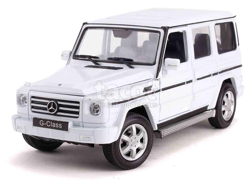 Utility vehicle in a fittted suit: G-Class by Norev in 1:43