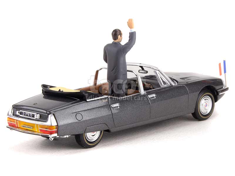 Citroen SM Presidentielle avec Figurine de Jacques Chirac 1981