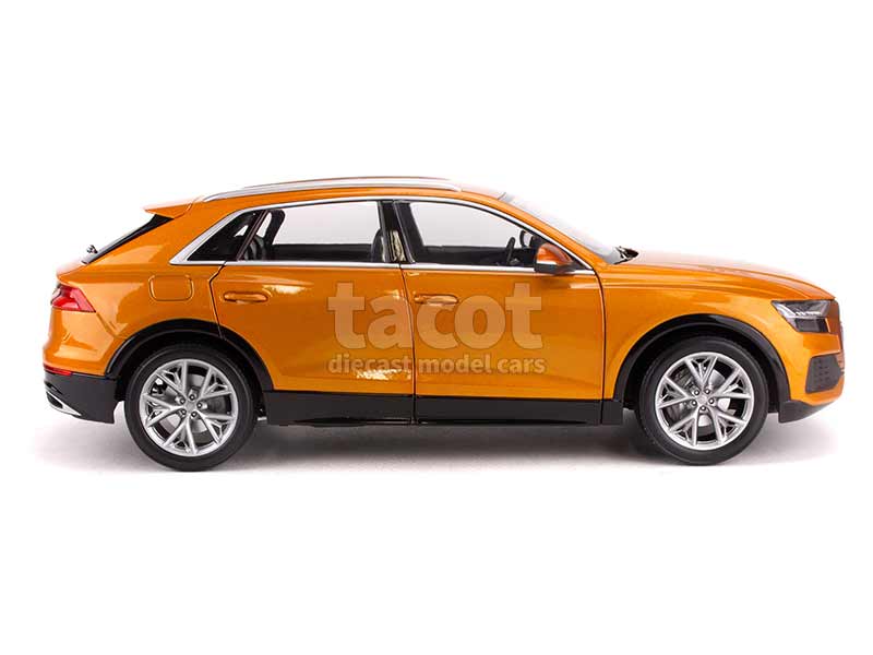 95326 Audi Q8 2018