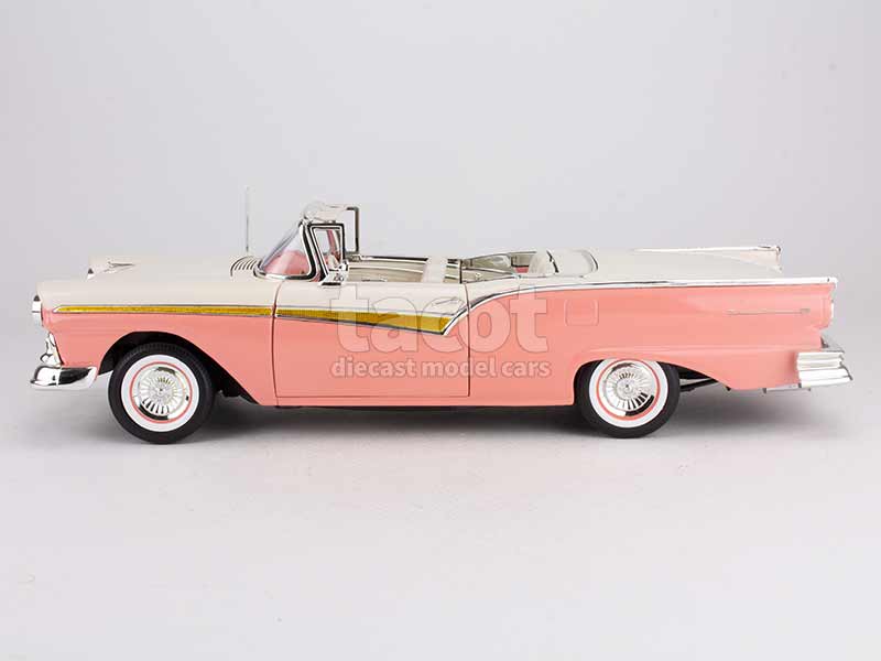 95441 Ford Fairlane 500 Skyliner 1957