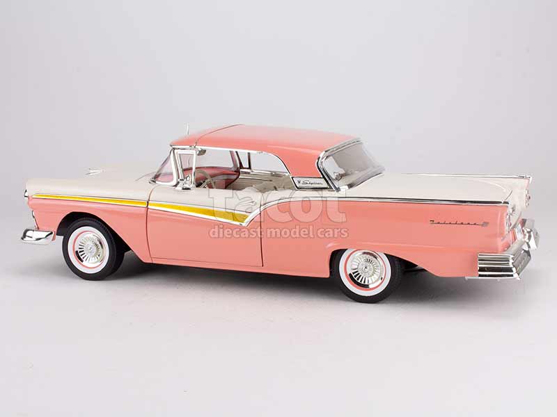 95441 Ford Fairlane 500 Skyliner 1957