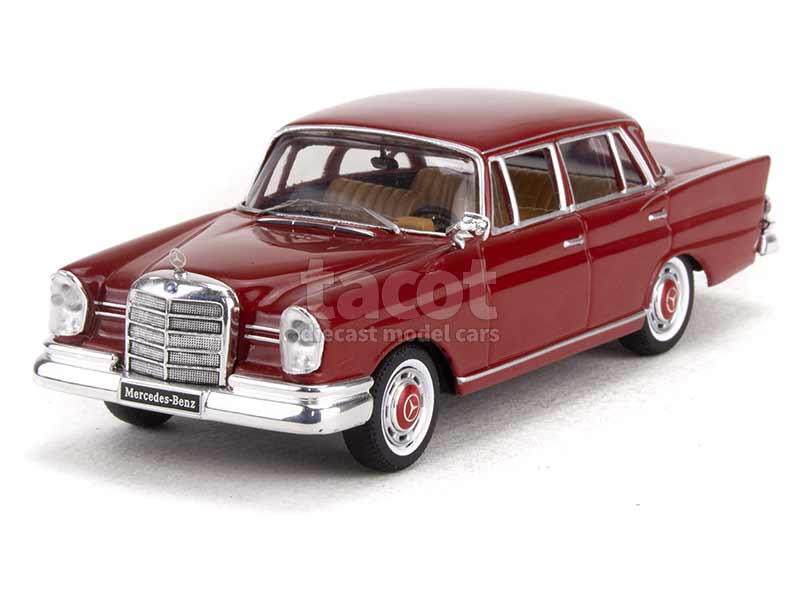 Mercedes-Benz 220SE (W111) 1959 – Miniature Cult Models 1/18, Résine Bleue CML151-3