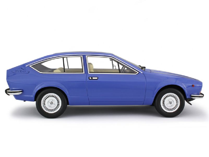 95754 Alfa Romeo Alfetta GTV 2000 1976