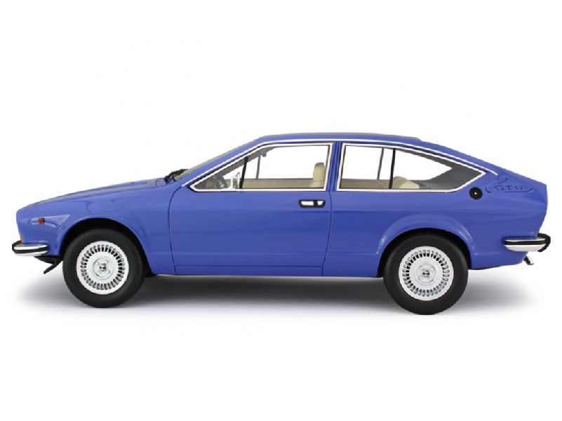 95754 Alfa Romeo Alfetta GTV 2000 1976