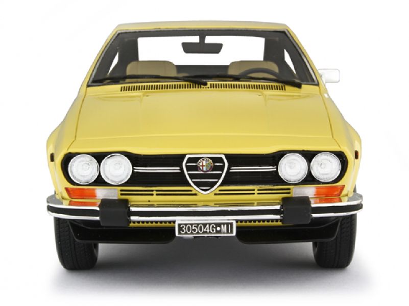 95755 Alfa Romeo Alfetta GTV 2000 1976
