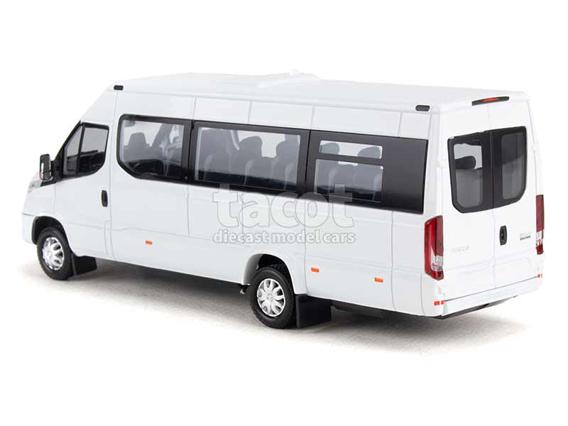 95999 Iveco Daily Minibus NP Hi-Matic