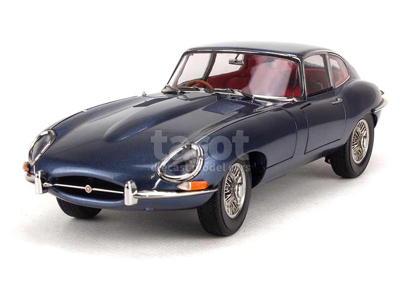 SOLIDO FACEL VEGA 1962 ref: 4516 1/43 (intérieur Bordeau) EUR
