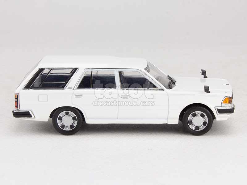 96290 Nissan Cedric Van Deluxe 1995