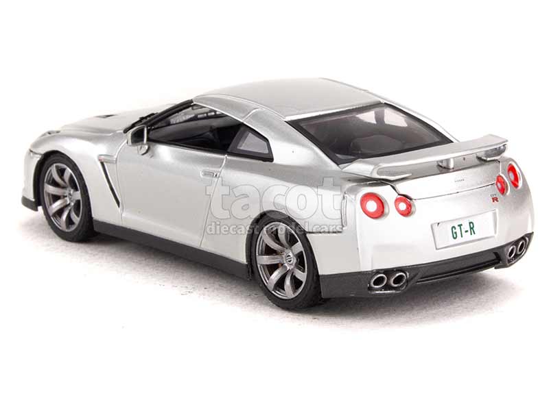 96736 Nissan GT-R/ R35 2008