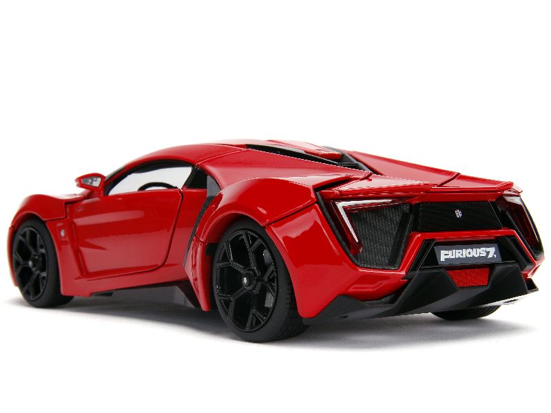 96745 Divers W Motors Lykan HyperSport 2015