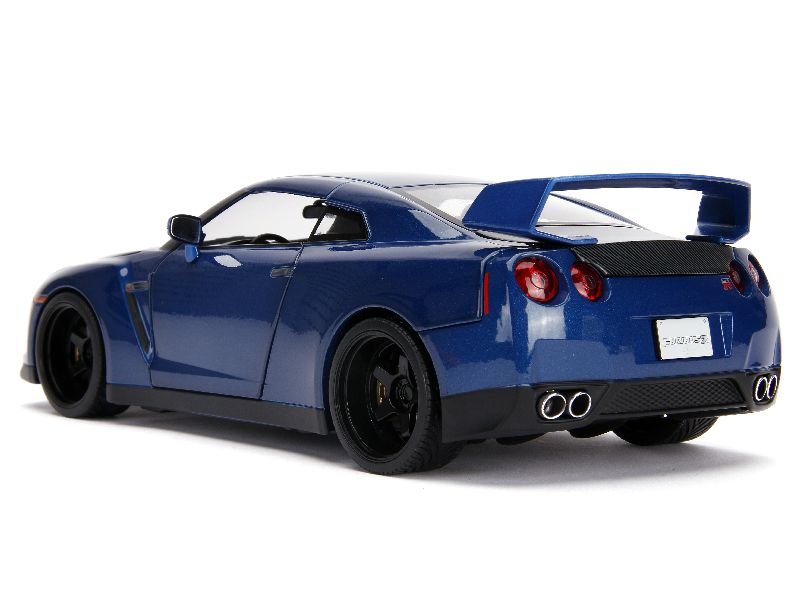 96746 Nissan Skyline GT-R/ R35 2009