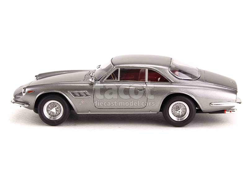 96947 Ferrari 500 Superfast 1965