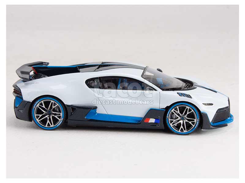 96973 Bugatti Divo 2019