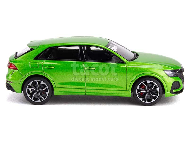97017 Audi RS Q8 2020