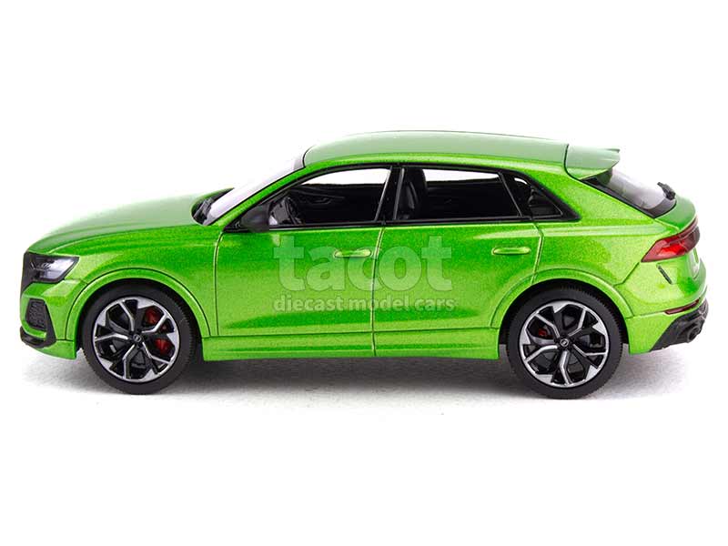 97017 Audi RS Q8 2020