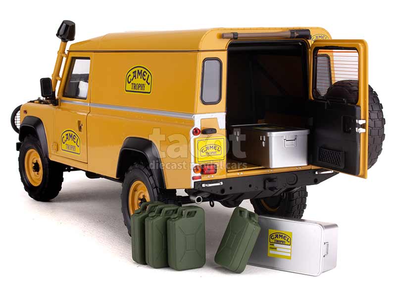 97052 Land Rover Defender 110 Camel Trophy 1985