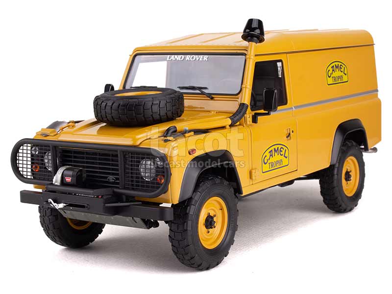 97052 Land Rover Defender 110 Camel Trophy 1985