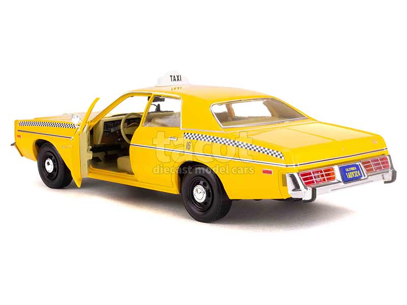 97120 Dodge Monaco Taxi Rocky III 1978