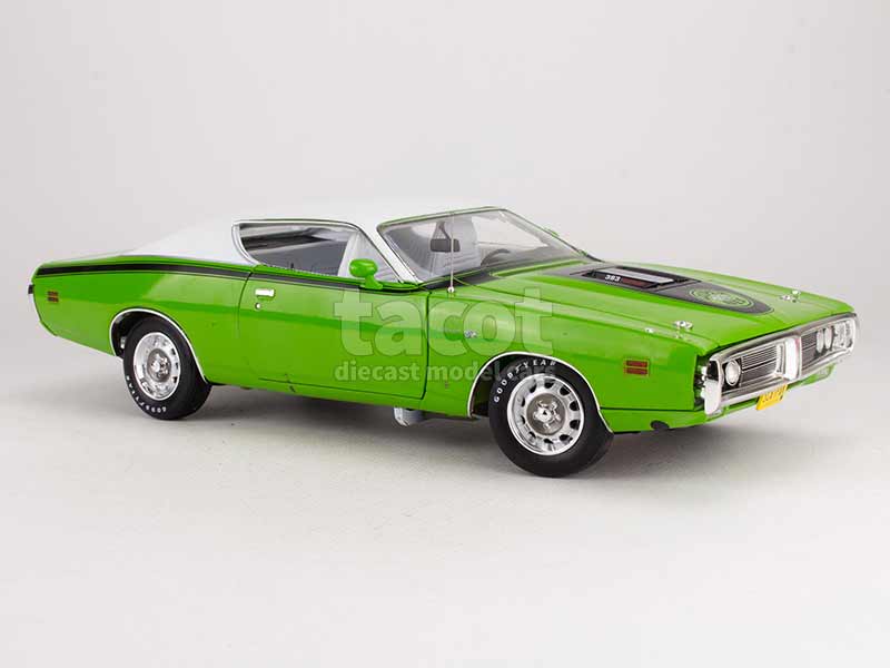 Dodge - Charger Super Bee 1971 - Auto World - 1/18 - Autos