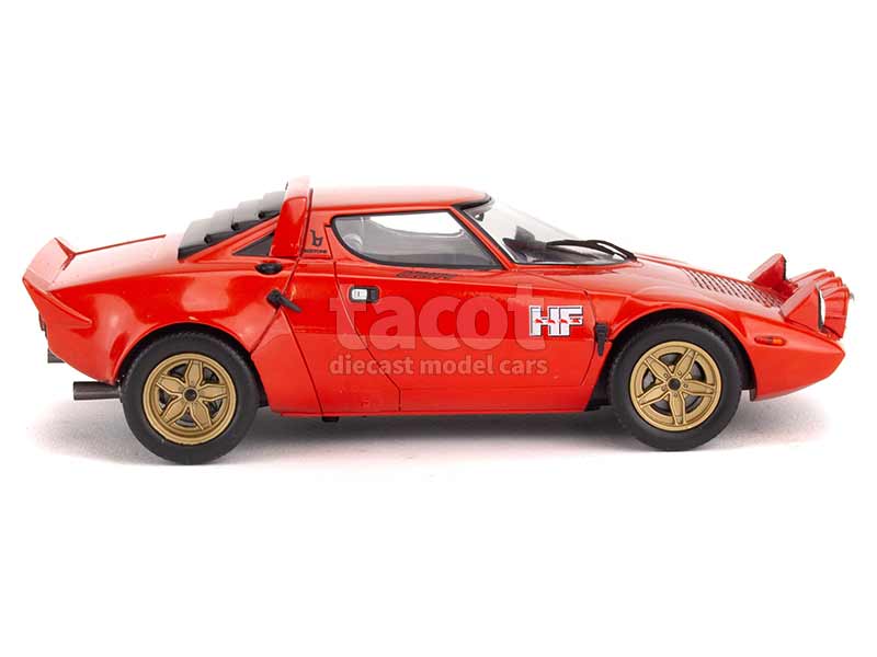 WHITEBOX - Voiture de 1975 couleur verte - LANCIA Stratos HF - 1/24 - WBXWB12