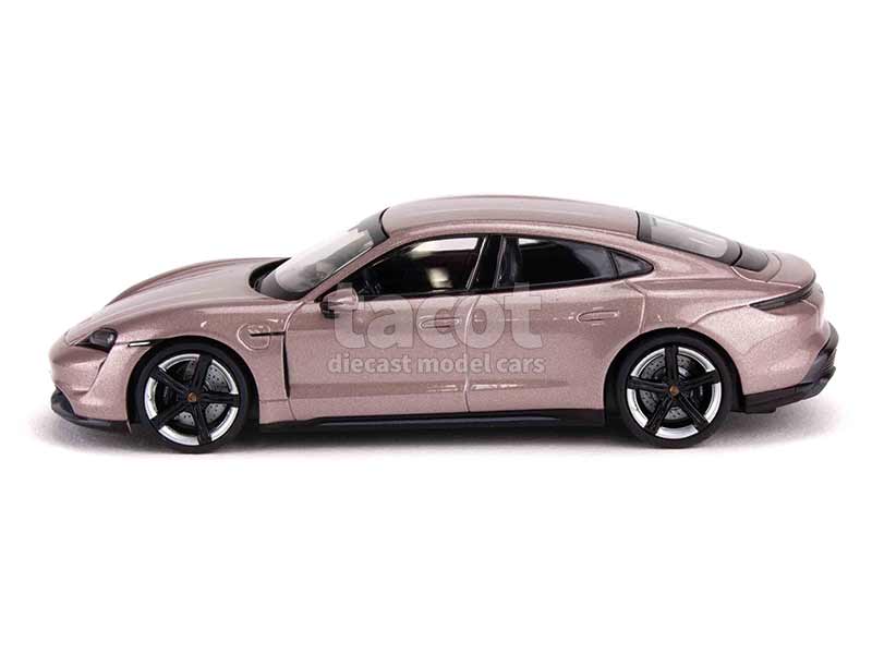 97362 Porsche Taycan Turbo S 2020