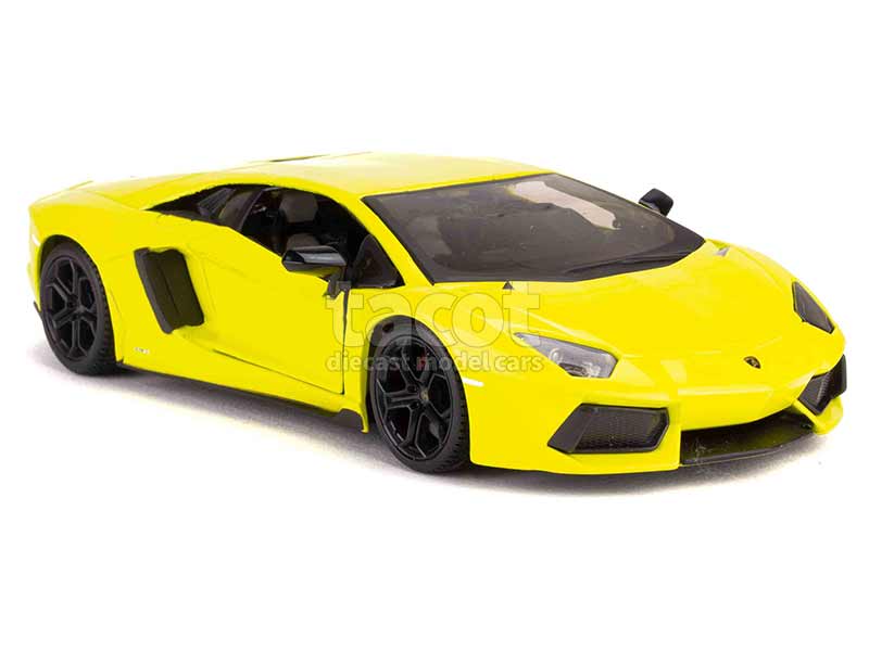 97368 Lamborghini Aventador LP 700-4 2011