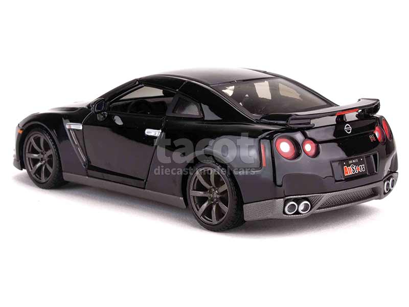 97370 Nissan GT-R/ R35 2009