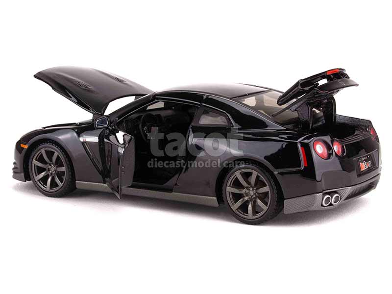 97370 Nissan GT-R/ R35 2009