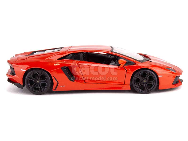 97385 Lamborghini Aventador LP 700-4 2011