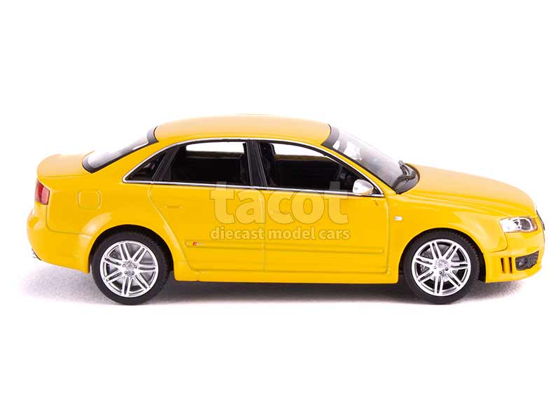 97559 Audi RS4 2004