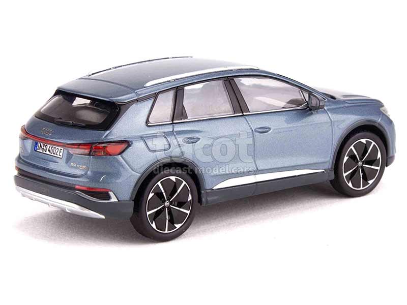Audi - Q4 e-tron 2022 - Spark Models - 1/43 - Autos Miniatures Tacot