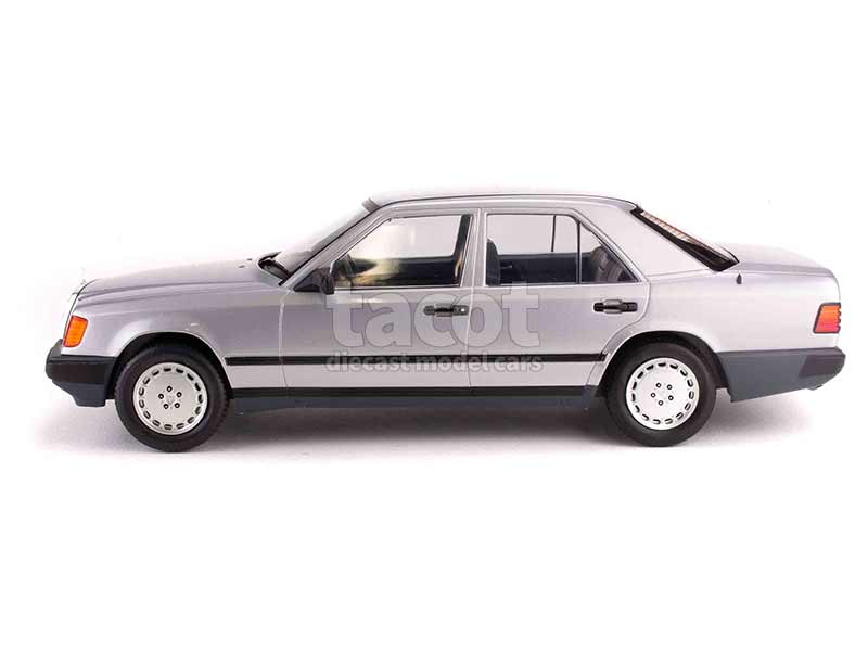 97829 Mercedes 300E/ W124 1984