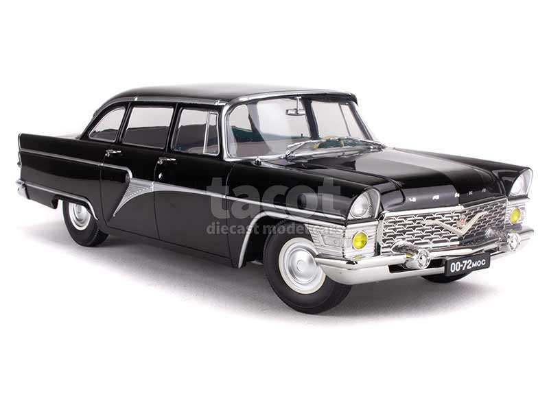 98038 GAZ M13 Chaika Seagull 1959