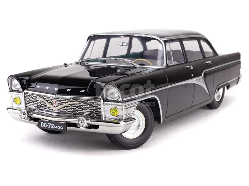98038 GAZ M13 Chaika Seagull 1959